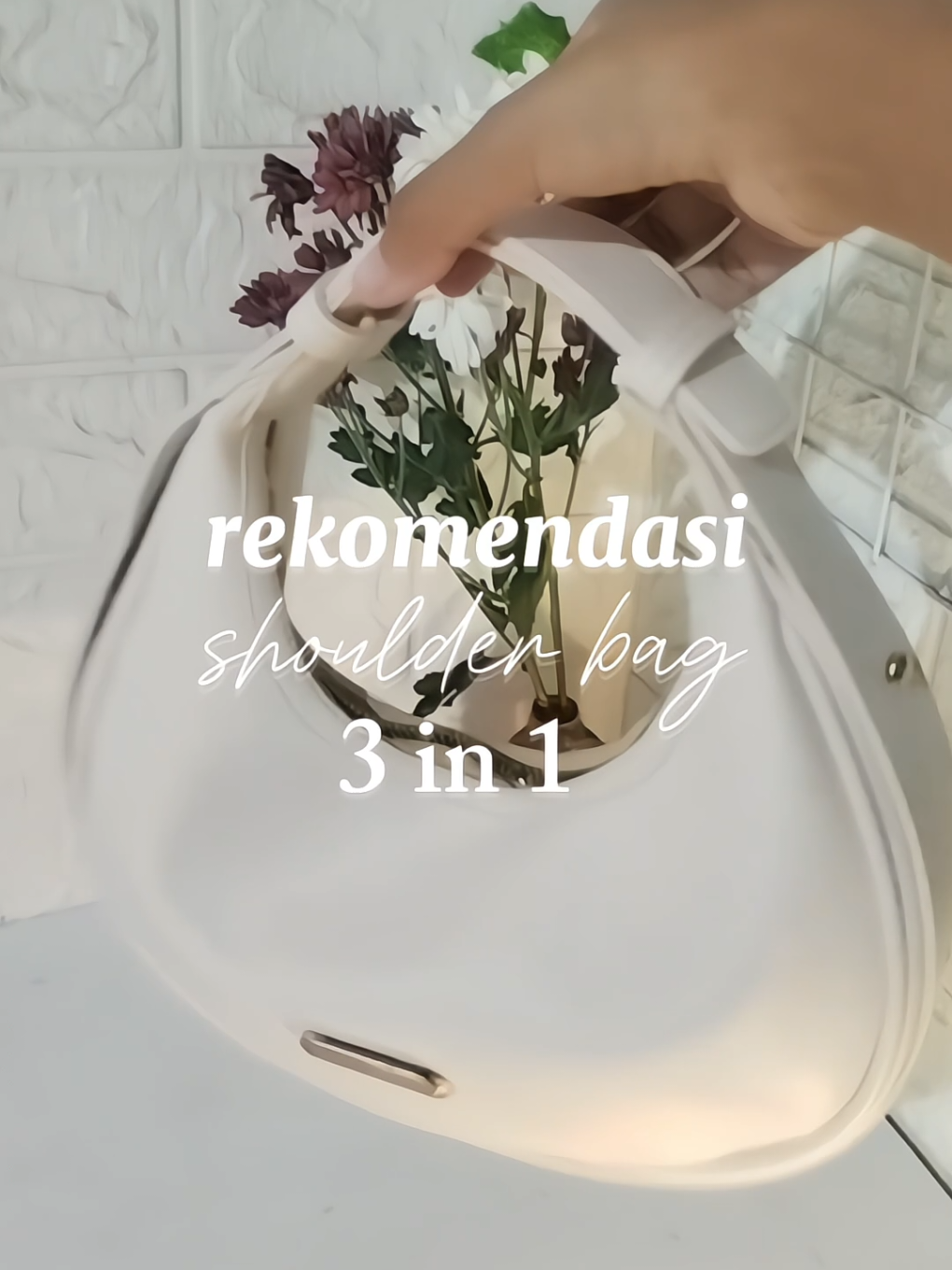 50 ribuann dapet tas secakep inii bisa jdii 3 model lagii💗💗 #sholderbag #moonbag #tasselempang #tasmurah #fyp 