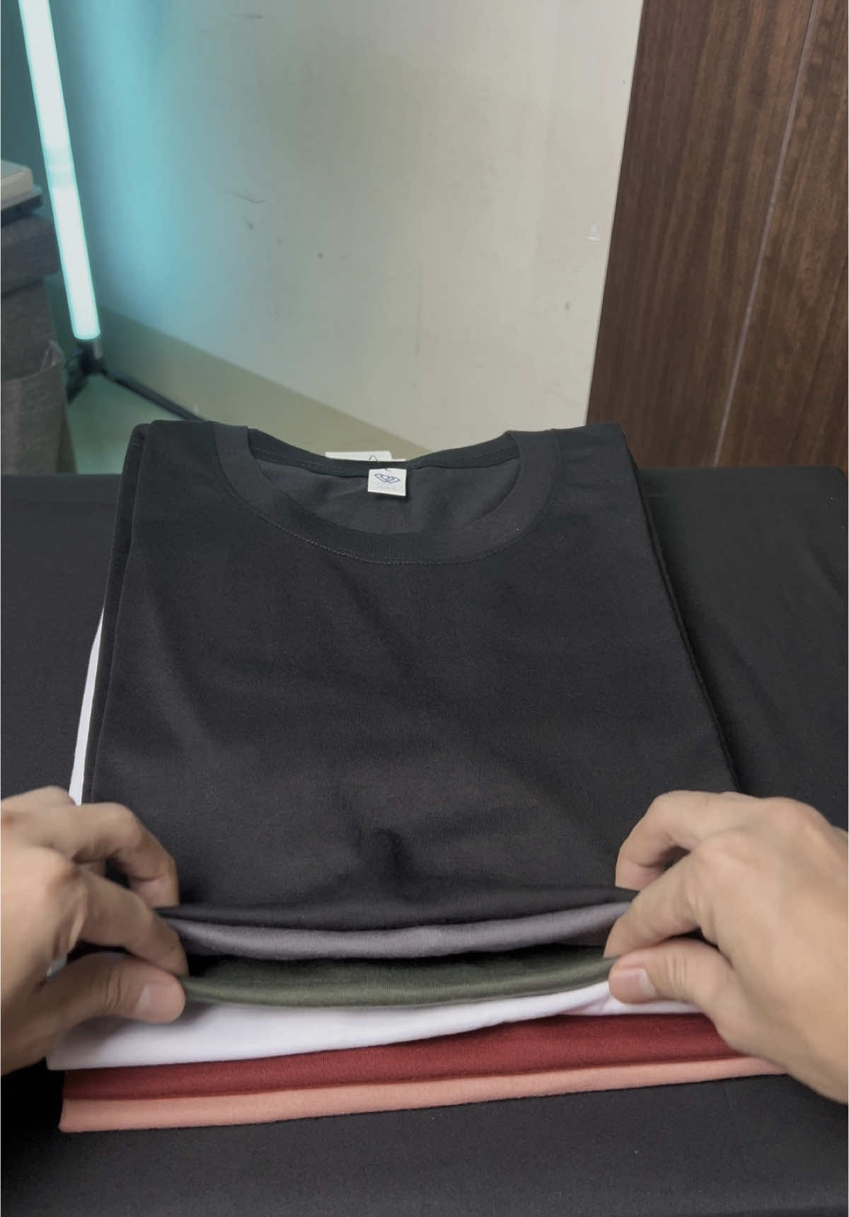 yu buruan pada cek out! 100 ribu 6 pcs bisa request warna juga! #kaospolosmurah #kaosmurah #kaos #kaoskeren #fashion 