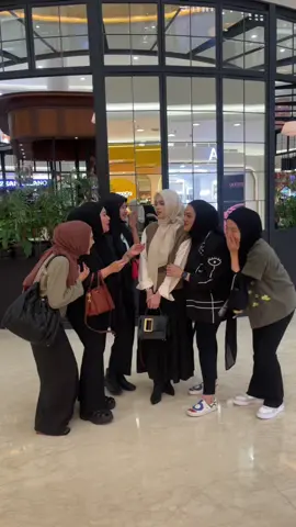 Semakin rapet semakin valid @prim🧃 @Inara Rusli @amandarums ❤️