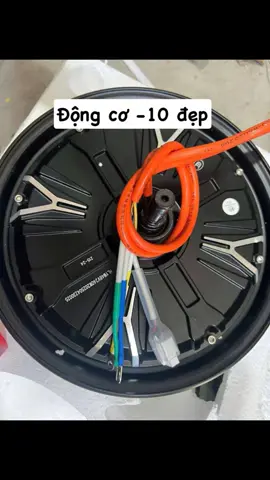 Trưa nắng khách gọi dậy lên bình...thì dậy cân bình chiều các cháu vậy. Mai chú về động cơ 500w xịn dây cam luôn lắp cho 133. Các cháu nào đam mê tốc độ muốn chế cháo thì nhanh ghé quán chú nhé