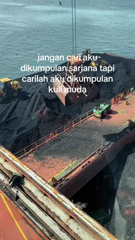 #masukberandafyp #kulilaut🚢🚢⚓⚓ #operatormuda #operatorcreneindonesia #bulckcarrier #mutiarahitamkalimantan #kulicangkulbatubarakalimantan #tkbm #foryoupage #xybca #4you #fyp 
