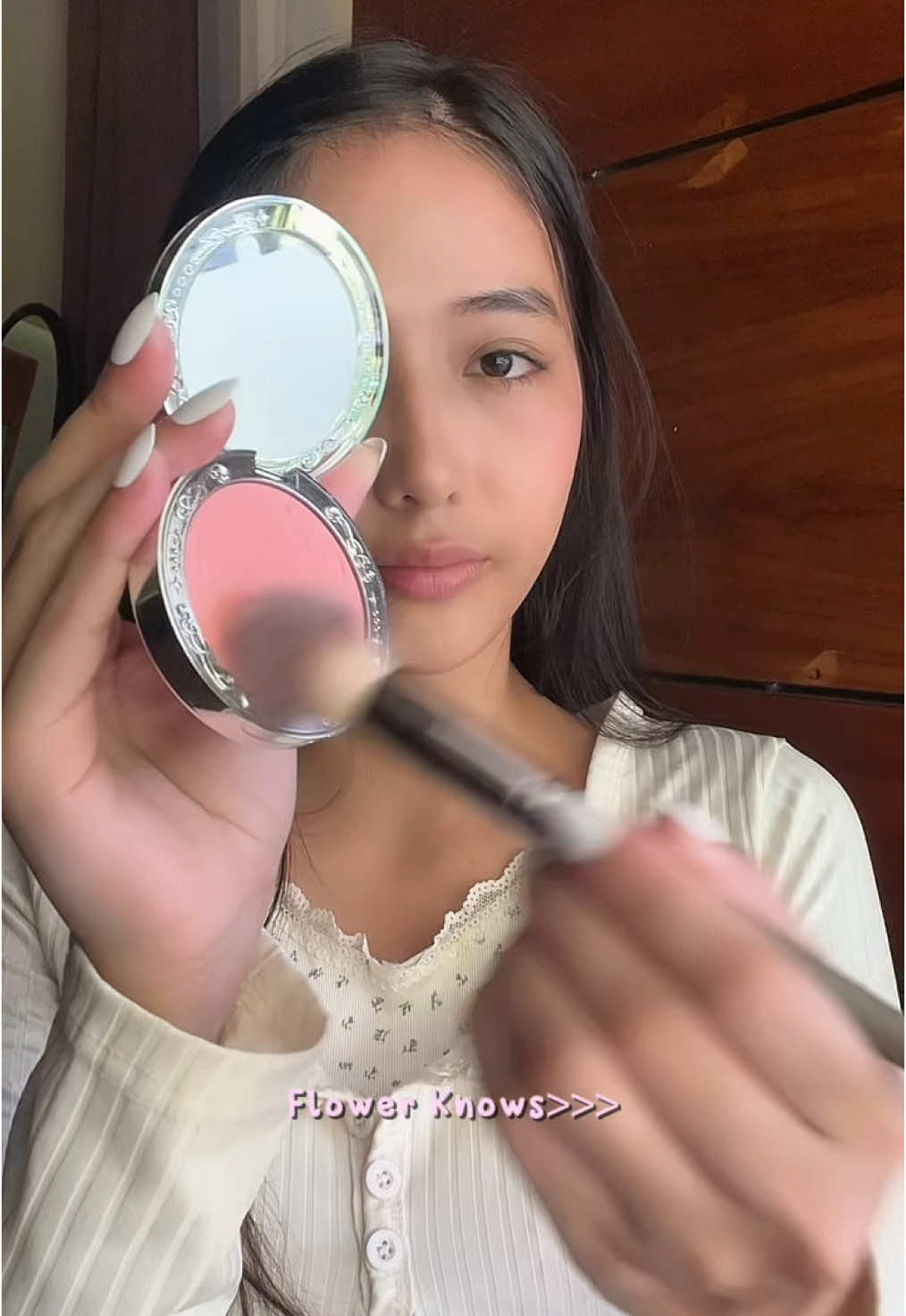 I love everything about this brand!!! Highly recommend 💗 #kbeauty #wonyoungism #kbeautymakeup #flowerknows #flowerknowsmakeup #koreanmakeup 
