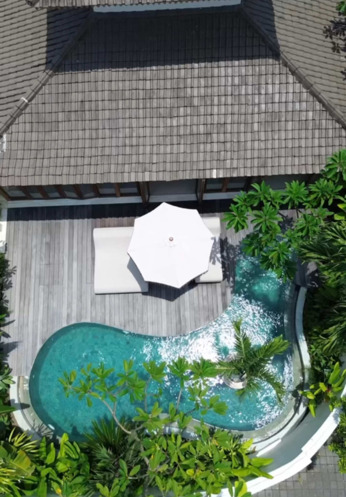 A sky-high tour of Villa Pande - Bali #droneview #villagoals #hometour #dreamhouse #dronevideo #interiordesign 