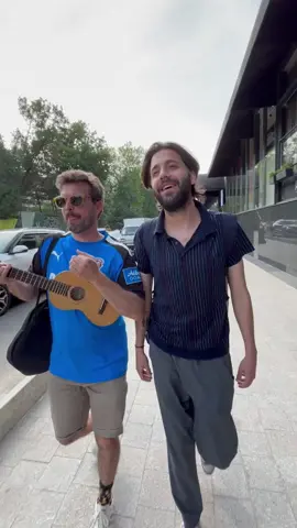 Salvador Sobral singing Deslocado in the streets of Uzbekistan. Thank you Salvador ❤️ #foryou #deslocado #napa 