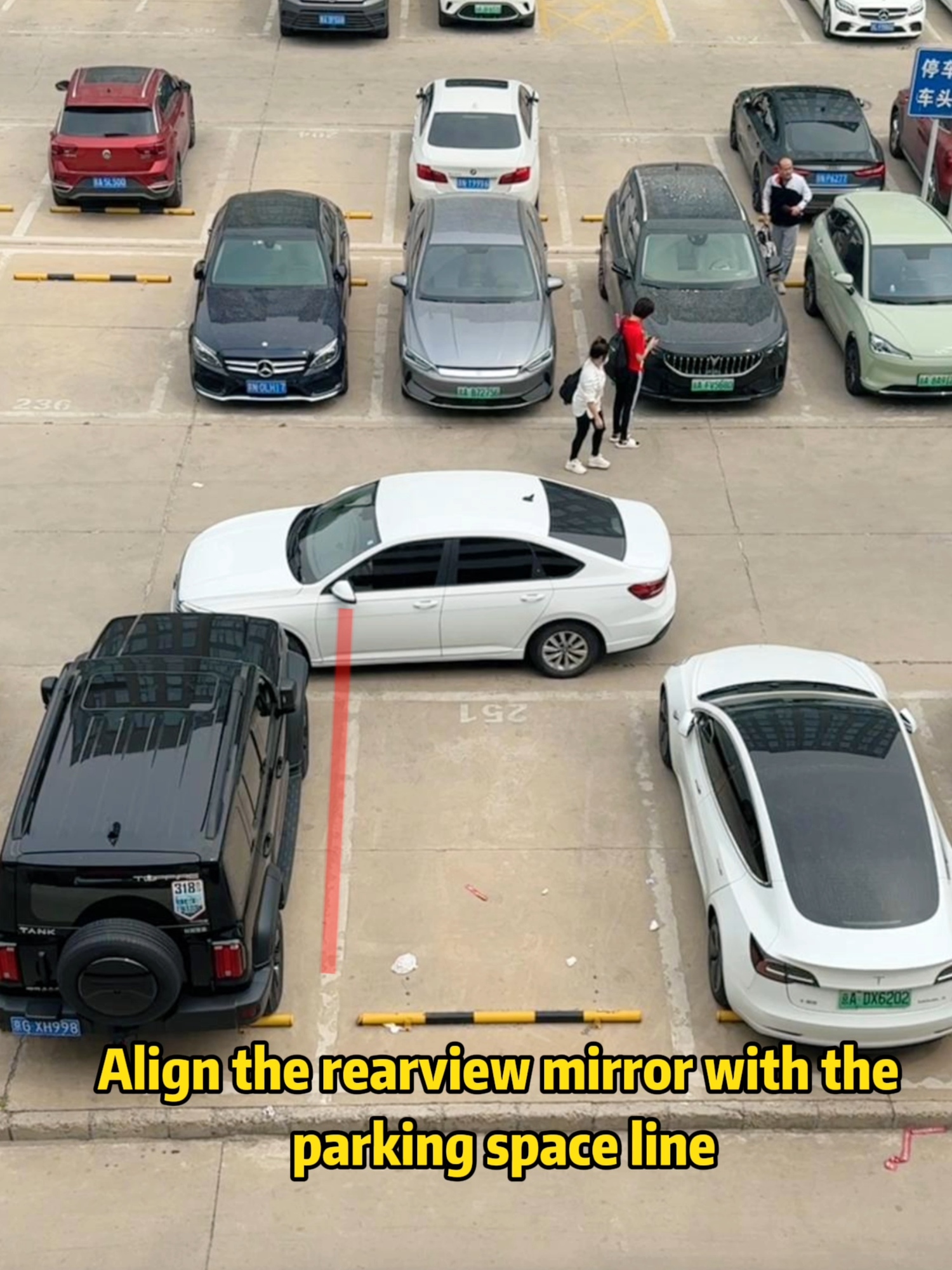 Tips for reversing into a parking space😄#car #foryou #carsoftiktok #tiktok #howto #cartok #automotive #driving #skills #knowledge #fyp #tips #fpy