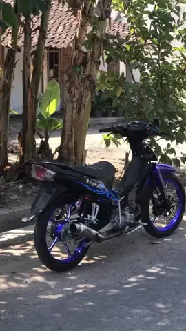 pesona vega🤩🔥🔥#5tpgank🚀 #pesonavega #vegarnewindonesia #vegarnew110 #vegastyleganteng #vndracing #fypシ゚ #foryoupage #lewatberanda #xyzbcafypシ 