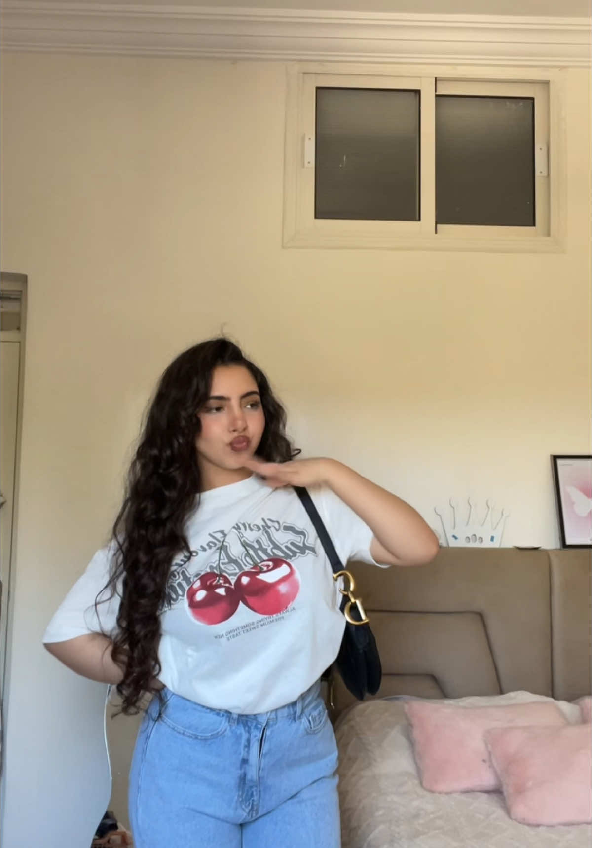 🍒🤍Pinterest outfit🤍🍒 By@heeemaa 🤍🪞 __________~~~~~~~~__________ #outfitideasforyou #pinterest #outfitinspo #outfits #marocaine🇲🇦 #outfitideas #fypppppppppppppppppppppppp #fyp #pinterestoutfit 