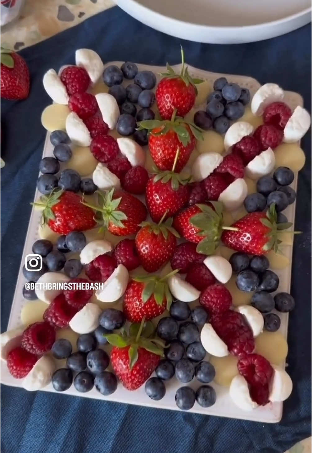 This simple VE Day platter is easy to make and bound to impress ✨ 🇬🇧 I love how simple this was to create!  . . . #VEDayPlatter #VEDay80Celebration #BritishPartyFood #VintageAfternoonTea #1940sFoodRevival #UKStreetParty #TraditionalBritishRecipes #BritishBakingClassics #VictoryInEuropeDay2025 #AfternoonTeaIdeas #GreatBritishCelebration #VE80FoodIdeas #BritishFoodLovers #RetroPlatterInspo #BakingForVEDay