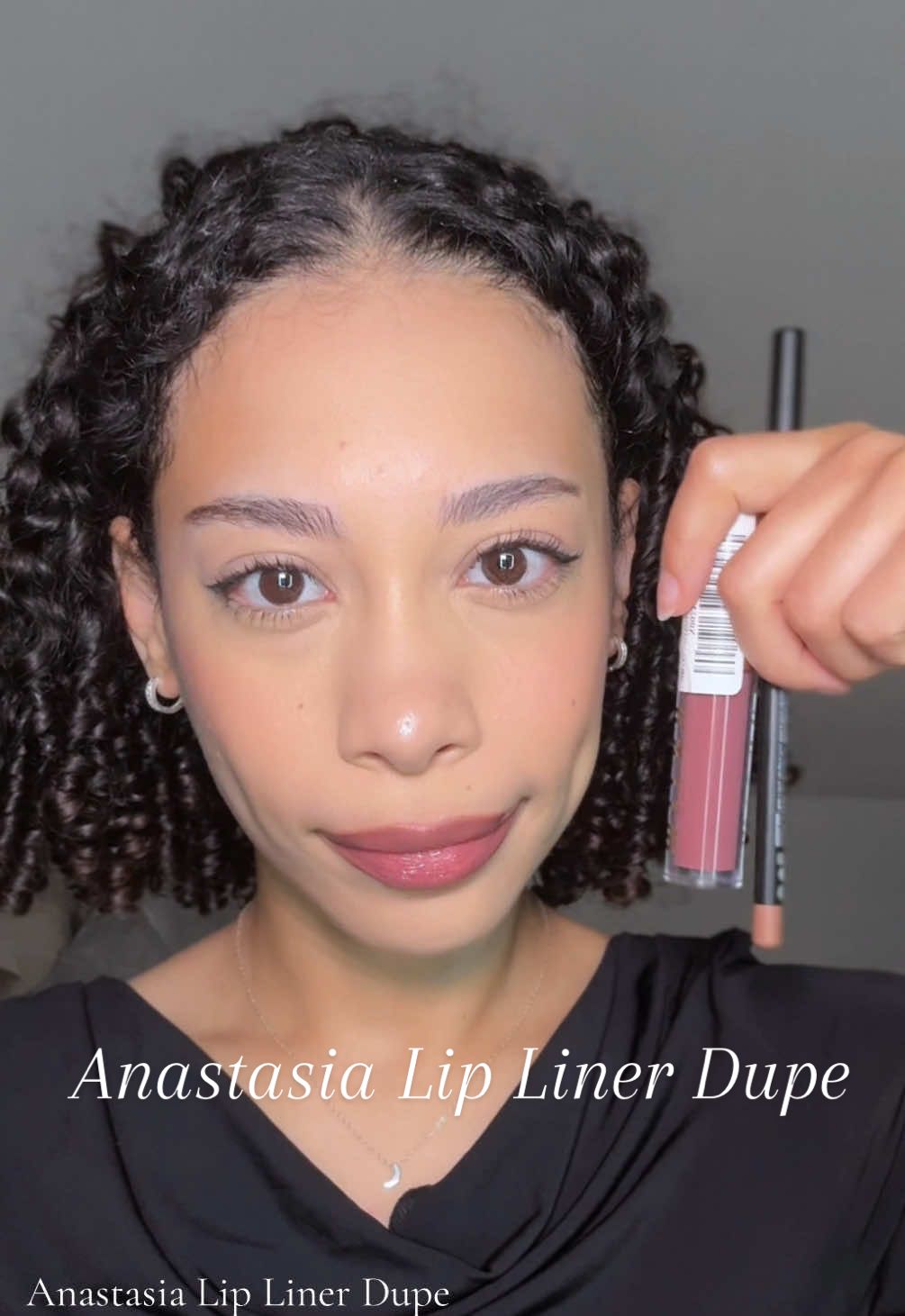 This @Morphe Cosmetics lip liner in Makeup Talk is the best dupe for Anastasia Deep Taupe 🤍 Gloss is @Milani Cosmetics Rosewood #dupe #anastasialipliner #morphe #morphelipliner #morphemakeuptalk #dupe #drugstoremakeup #oliveskin #olivemakeup #neutrallipliner #oliveskintone #lightmediumolive 