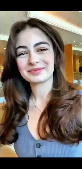 leyakirsan smile ☺️ ❣️ #leyakirsanvlog #leyakırşan #flyp #foryoupage #lycan #viralvideo 