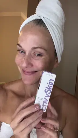 A Zencial é uma marca de dermocosméticos que desenvolve produtos de alta performance com foco em resultados visíveis e segurança. Seu grande diferencial está em fórmulas com ingredientes comprovadamente eficazes. #skincare #skincareroutine #envyskin #serum #foryoupage 