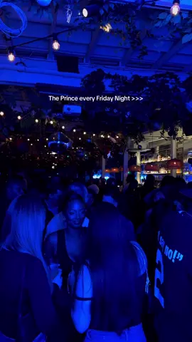 Dance to RnB every Friday night at After Dark at The Prince 👑 #londonhotspots #westlondon #londonlife #rnb 