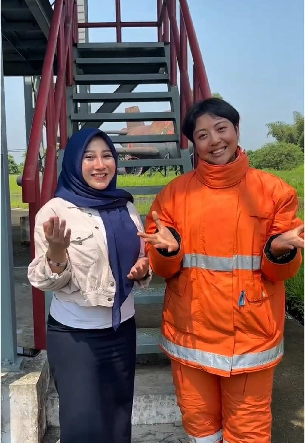 Hai Sobat Fire 🔥 Kamu Jurusan apa nih ?? Pendaftaran SIPENCATAR (Jalur Mandiri) Politeknik Penerbangan Indonesia Curug Gelombang II telah dibuka pada 05 Mei 2025. Daftar sekarang jadilah bagian dari masa depan penerbangan !! #kemenhub151 #bpsdmp151 #ppsdmpu #ppicurug #arff #sipencatar #sekolahkedinasan