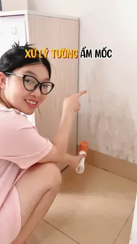 Con lăn sơn tường màu trắng dùng để xử lý tường ẩm mốc rất uki nha! Sơn k cần pha, chỉ cần lăn lên tường 2-3 lớp và rất nhanh khô nhé! ♥️ #mebemay #fyp #review #decor #giadung #tienich #giadinh 