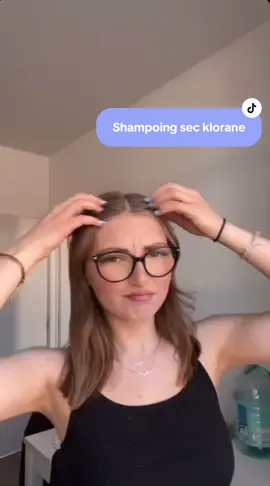 Le shampoing sec Klorane 💆‍♀️ Tu cherches un shampooing sec qui ne laisse pas résidu ? Et pour toute les couleurs de cheveux ? Ce produit est fait pour toi !  Merci à @klorane_france pour ce produit juste incroyable ! #KLORANE #hairecare  *collaboration commerciale 