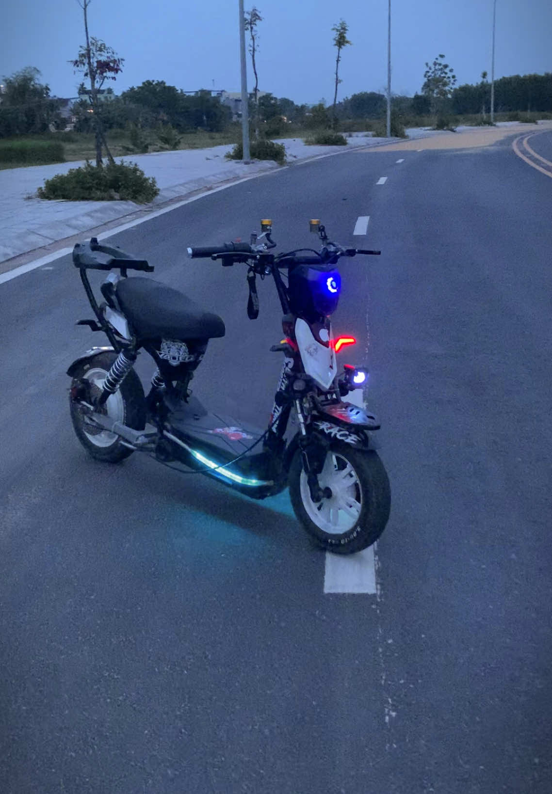 +1 máy cháy xinhan😎🤟#CapCut #xhuongtiktok #fybシ #76quangngai #xediendo #xediendovietnam #fyp 