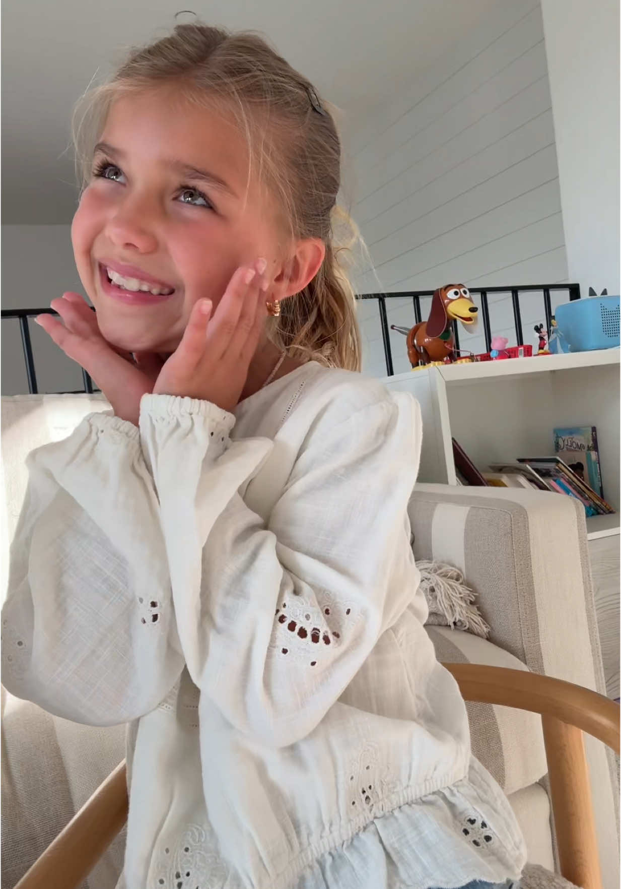Haha I love this trend! So cute! 🥰 