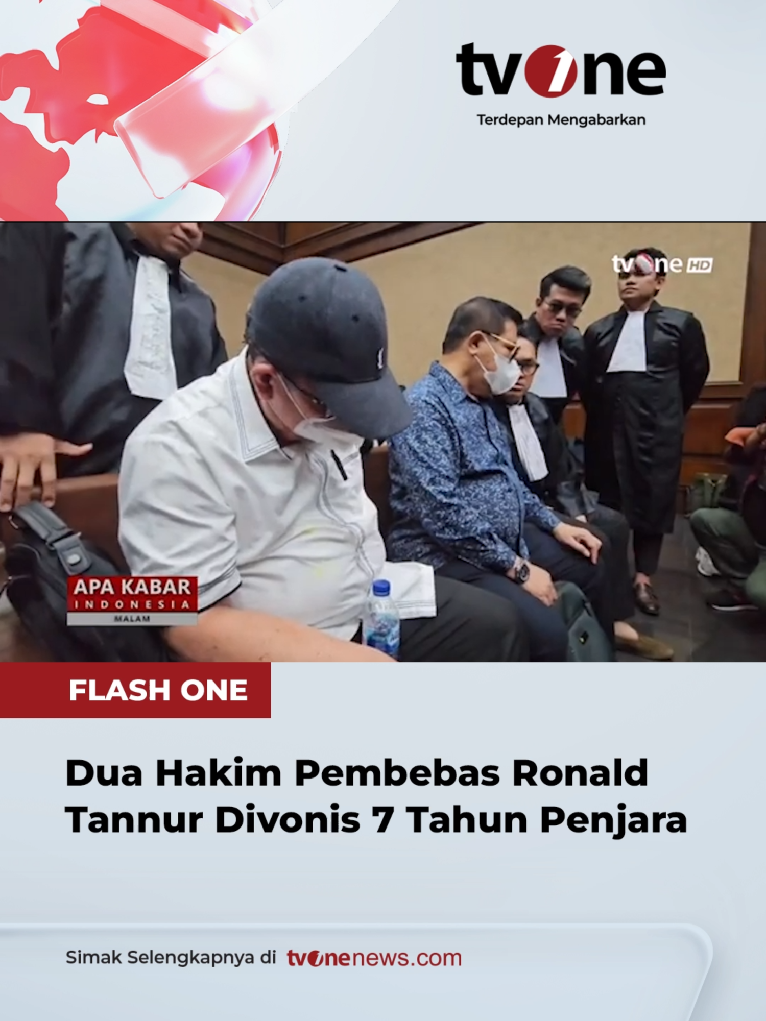 Majelis hakim Pengadilan Tindak Pidana Korupsi pada Pengadilan Negeri Jakarta Pusat menjatuhkan vonis tujuh tahun penjara kepada dua hakim nonaktif Pengadilan Negeri Surabaya, Erintuah Damanik dan Mangapul, dalam perkara suap dan gratifikasi pembebasan terpidana pembunuhan Ronald Tannur. #HardNews_Hukum #FlashOne #CariBeritaditvOne #KasusRonaldTannur #RonaldTannur #PengadilanTipikor