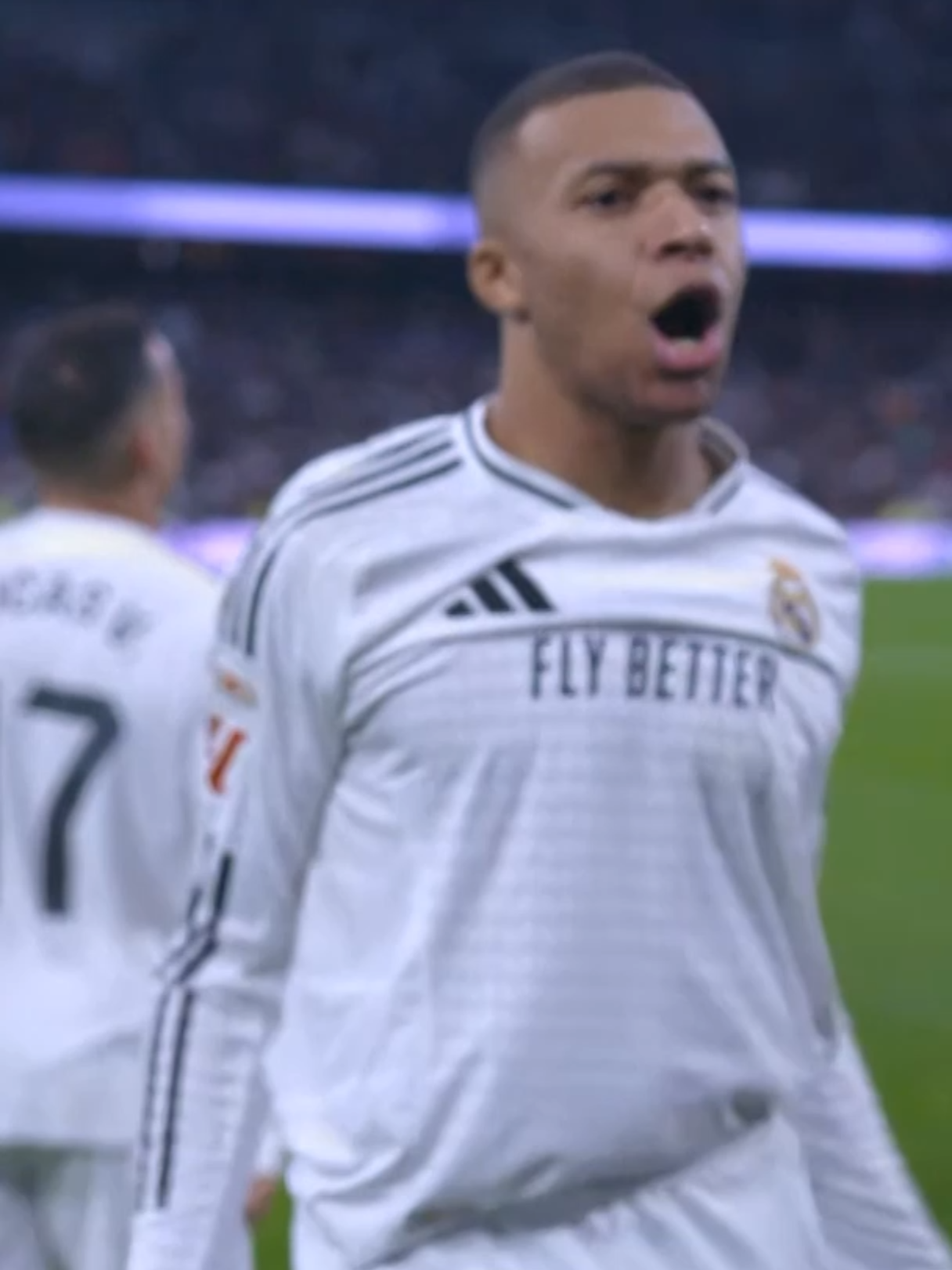 Born to play in @realmadrid. 🤍👑 Your favorite moment of Kylian Mbappé this season? 👀👇 #DesenlaceLALIGA #ELCLÁSICO #DeportesEnTikTok