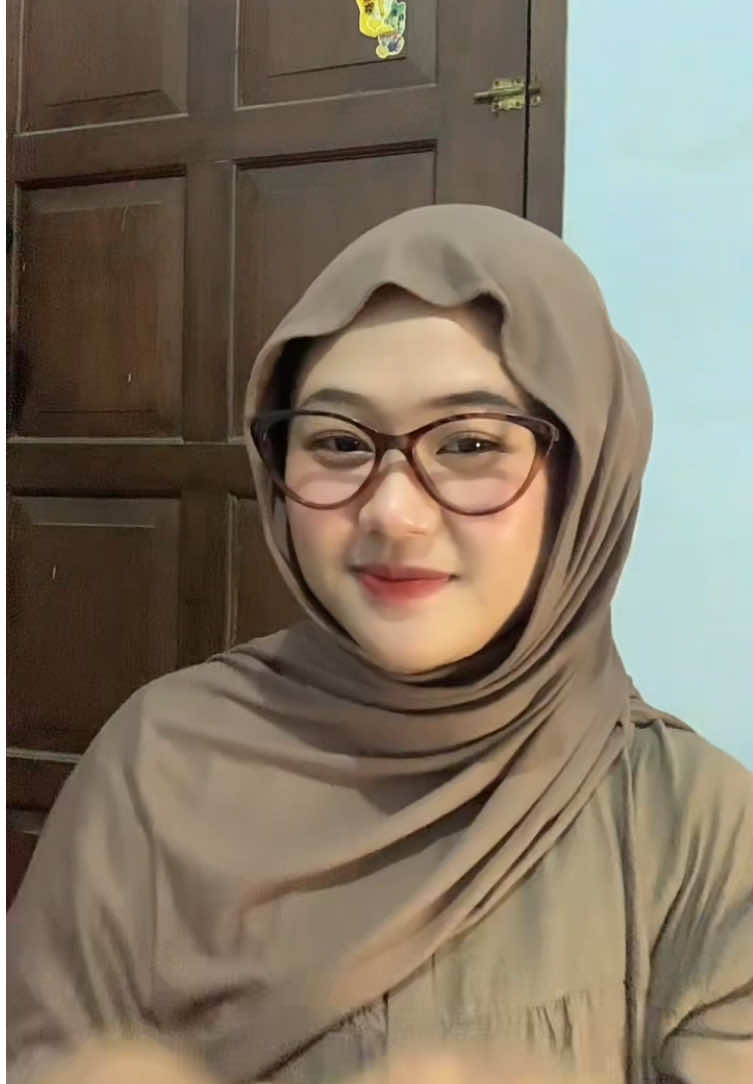 Pashmina kaos andalan🫵♥️. #pashminakaos #pashmina #pashminarayon #pashminapremium #pashminakaos #kerudung #kerudung #jilbab #fypdong #fypage #velocity 
