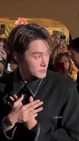 Too close. Too real. Too much for my heart.😭😭😭🫶 #maisonmargielaSGxNani #hirunkit_ 