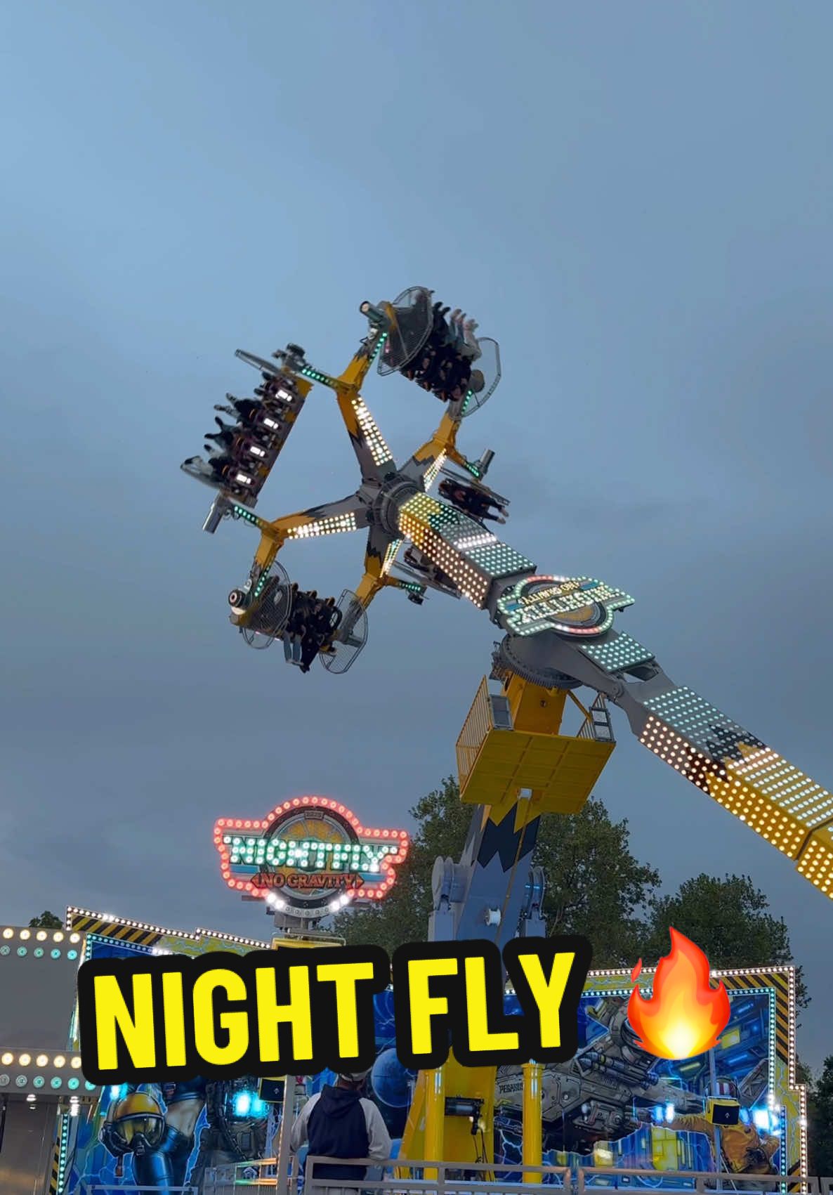 It was great to ride NIGHT FLY at its debut event, Mannheimer Maimesse 2025 🙌🔥 #nightfly #mannheim #maimesse #2025 #kirmes #germany #carnival #insane #ride #fyp 