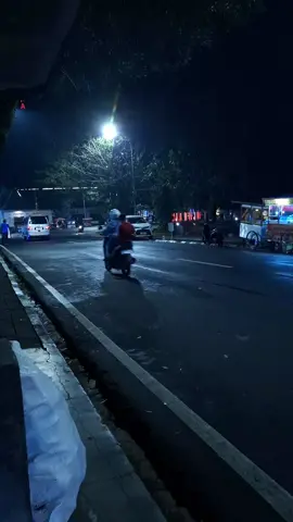 Alun alun sumedang gerimis gais #alunalun #sumedang #mentahanvideo 