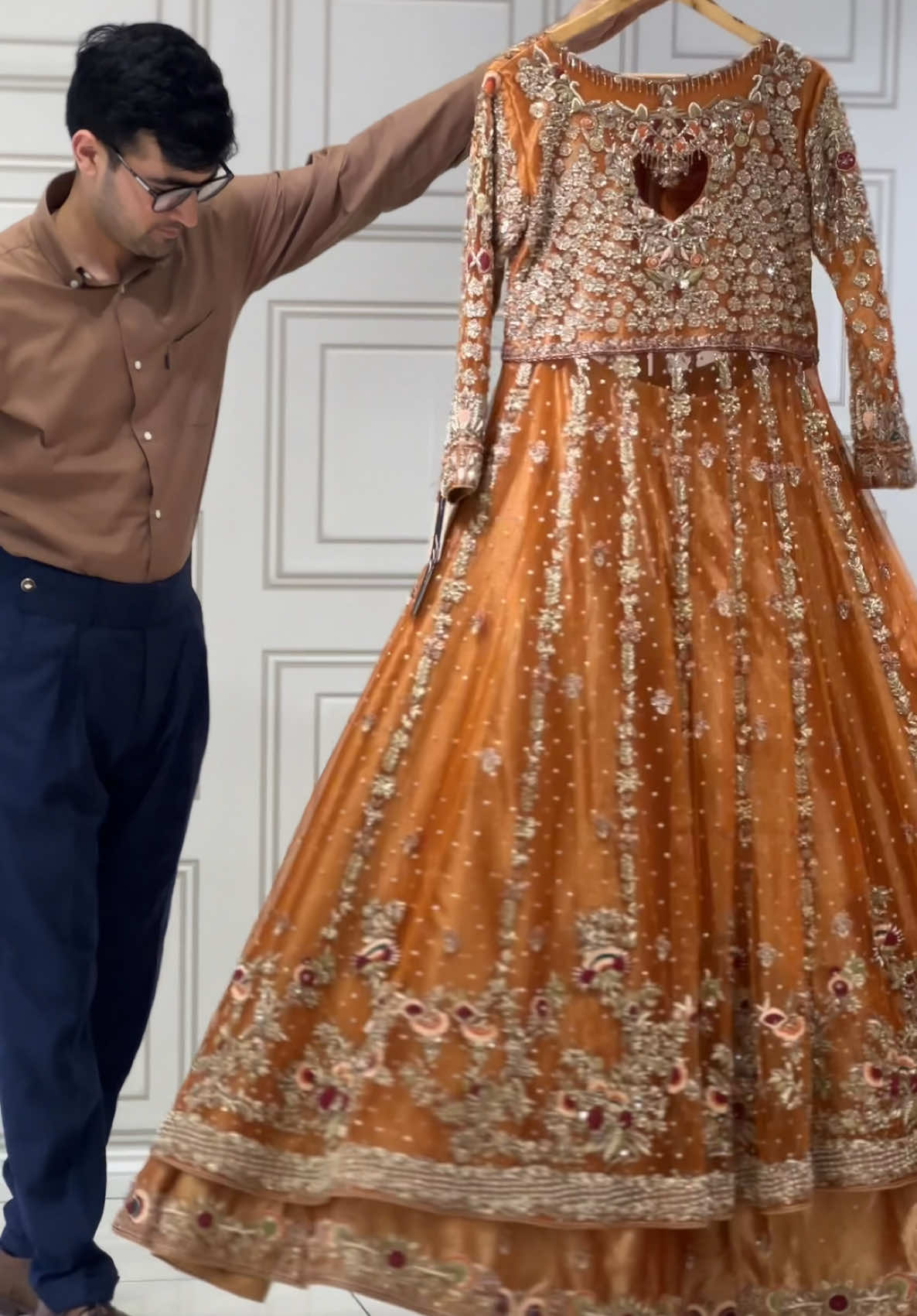 #ZarriPalaceBridalLuxury #pakistanibridaldresses #weddingdress #mehndioutfits #fyp 