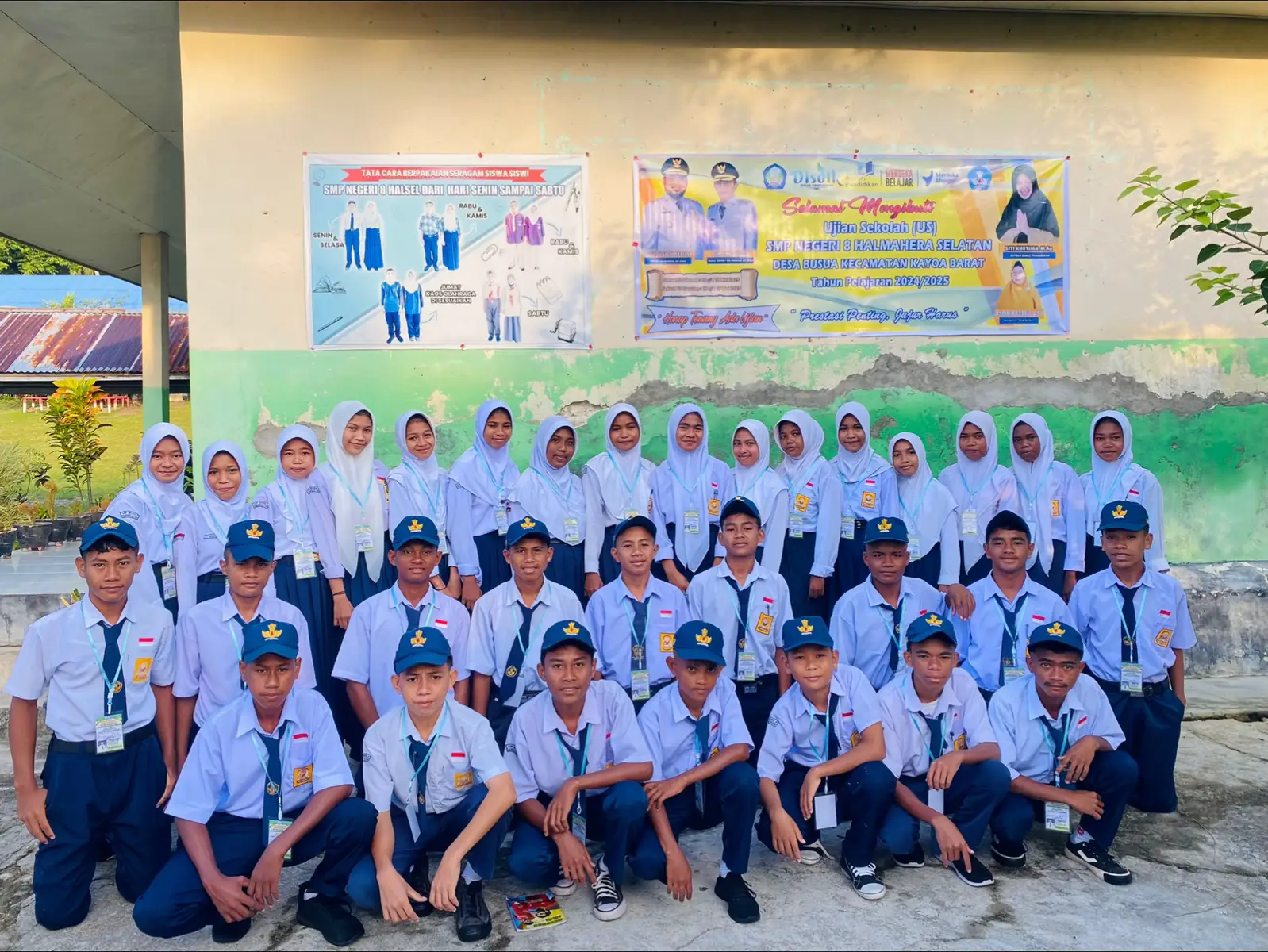 Ujian Sekolah #fypage #tahun2025siap #halmaheraselatan #timurstory #kelasixapunyacerita #malukuutara #kementrianpendidikandankebudayaan 