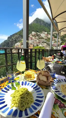 📍Sorrento, Italy 🇮🇹 🍋 #fyp #foryoupage #holiday #italy #sorrento #positano #amalficoast #travel 