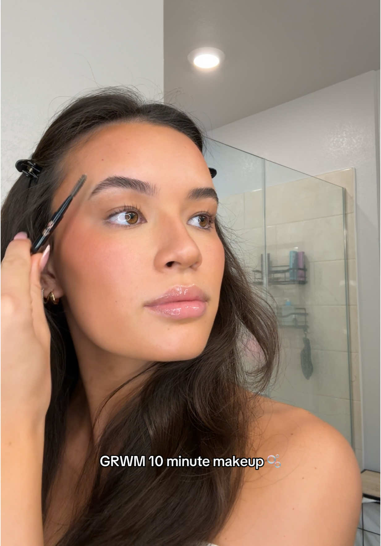 Everyday 10 minute makeup and hair look 🤍 #getreadywithme #everydaymakeup 