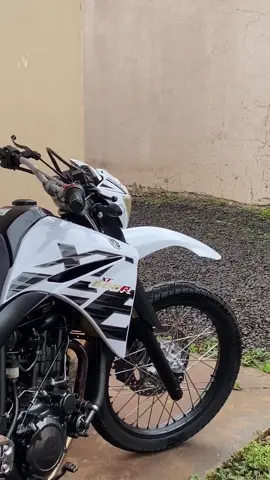 Meiotão 😍🤟🏼 #xt660 #xt660r #xt660tratorzão #meiota #fyp #meiotão #yamahaxt660 #xt660dograu #yamaha 