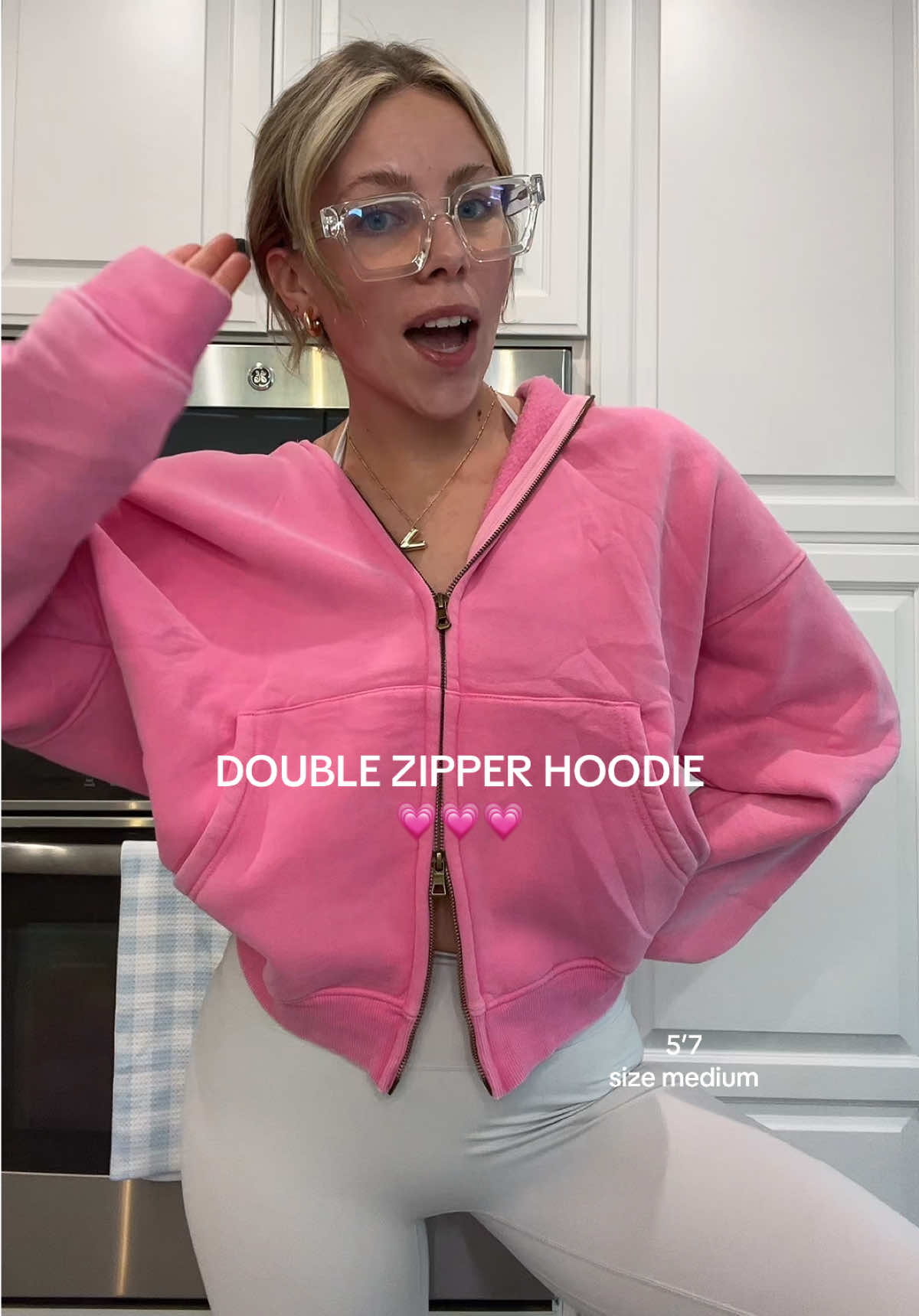 Another one! 💗 #faiable #faiablehoodie #springtok #matchingsets #minimaliststyle #tiktokshop #tiktokshopfinds #tiktokmademebuyit #OOTD #haul #jacket #hoodie #zipuphoodie #clothing #clothes #womensclothing 