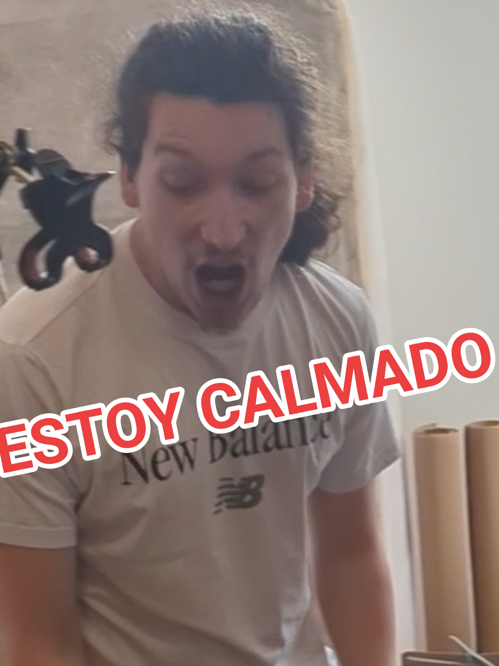 Hay que mantener siempre la calma👍🏻✨ . #cosplay #cosplayer #cosplaymeme #cosplaycommunity #warhammer40k #crashout #epiccosplay #rage #crunch #cosplaylife 
