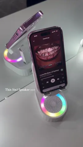 Obsessed, it gets SO loud 😍 #musthaves #speaker #ledspeaker #wirelessspeaker #phonestand #tabletstand 
