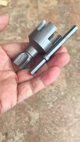 Rosqueador Multiuso para Canos  👷 🔧 #ferramentas 