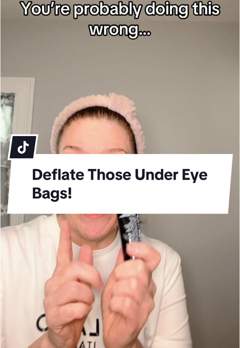 #creatorsearchinsights Most people mess this up — but when you apply it like this, the results are insane. #EyeTightener #PTRSkincare #peterthomasroth #Over40Skincare  #undereyepuffiness #skincaretips #eyecare, #puffyeyes #darkcircles