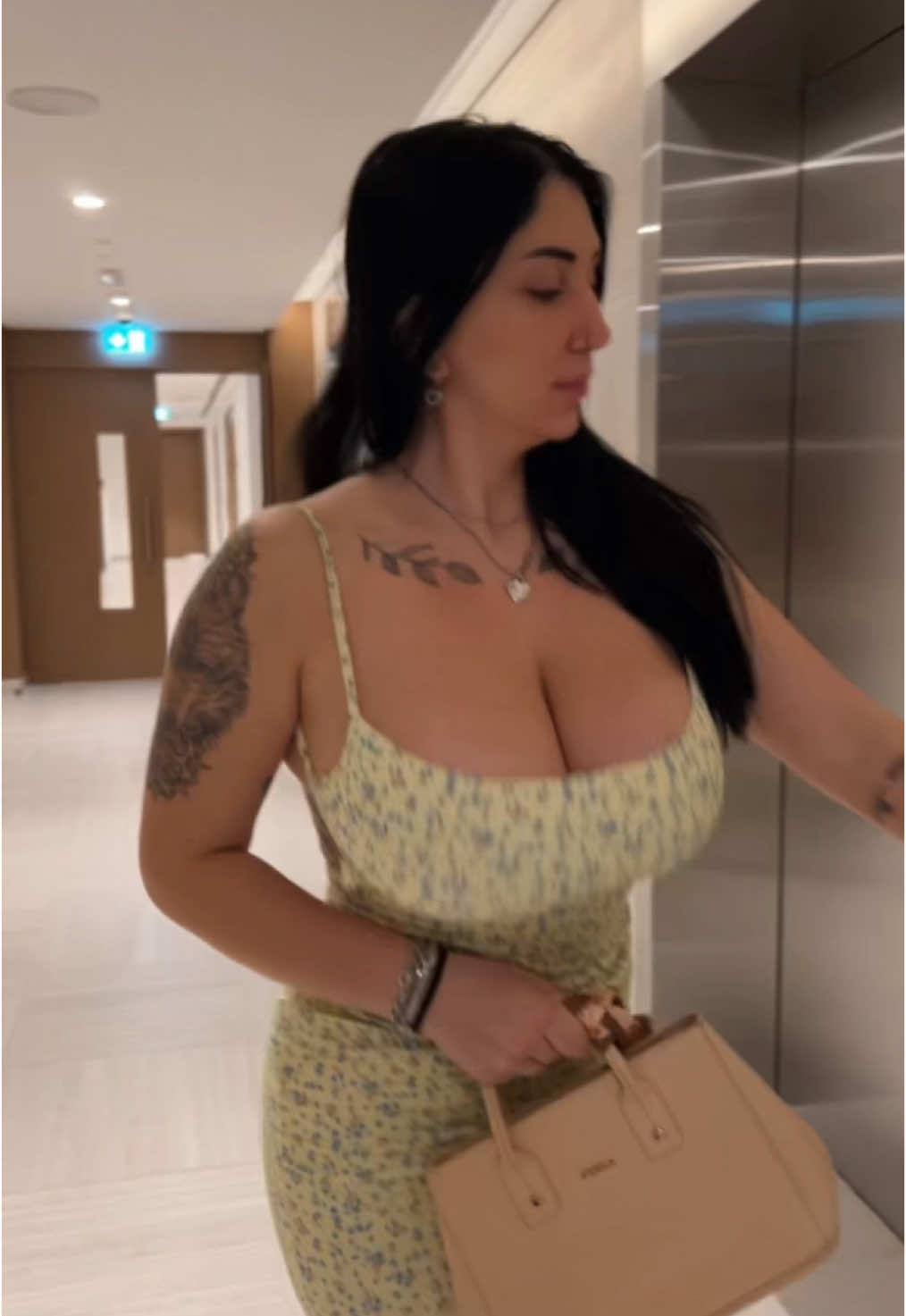 🤭🖤👀
