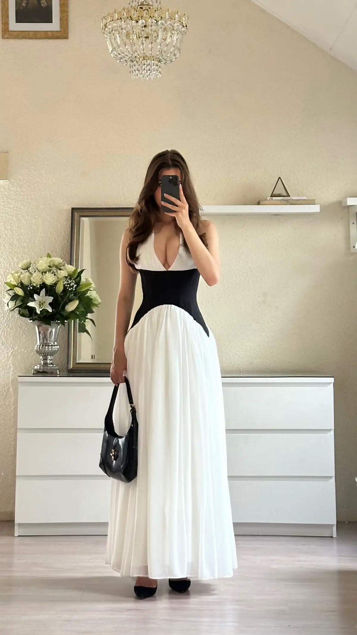B&W 🤍 #elegantfashion #classystyle #oldmoney 