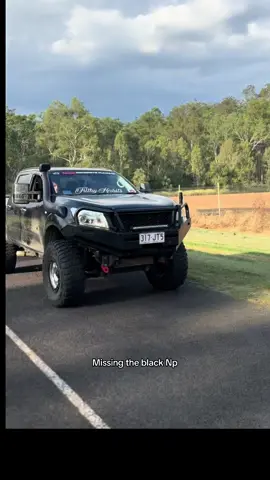 Shouldn’t have sold it #trendingvideo #fyp #foryou #defect #repost #np300 #viral #4x4offroad #2inch31 @jack np 