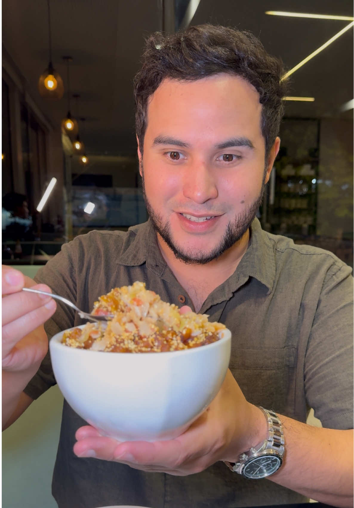 🍨🥪 Dica de Sorveteira e Lanche em Manaus: As Amazonas Sorveteria e Delícias Regionais Localização: 🗺️ Rua Dona Raquel de Souza, 18, Petrópolis, Manaus - AM Funcionamento: 📅 Quarta a Domingo ⏰ 16h às 23h @asamazonasorveteria é um local bonito com dois andares bem decorados, com pratos regionais, sanduíches, hambúrgueres, sorvetes e muitas outras delícias. #manaus #amazonas #oquefazeremmanaus #sorvete #tambaqui #lanche 