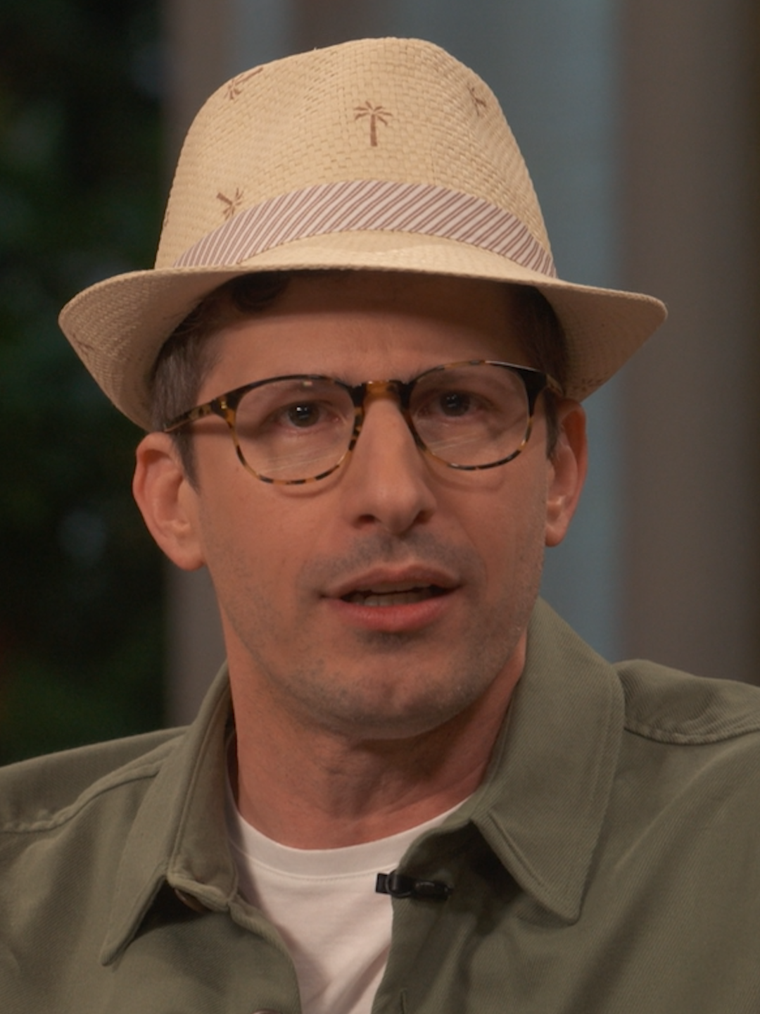 Fun fact: John Mulaney and Andy Samberg are actually based on real-life people. #EverybodysLive