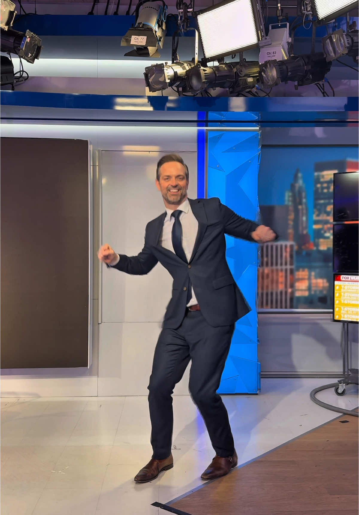 Doing werk at work (DC: @taylin) #dance #trend #nyc #weather 