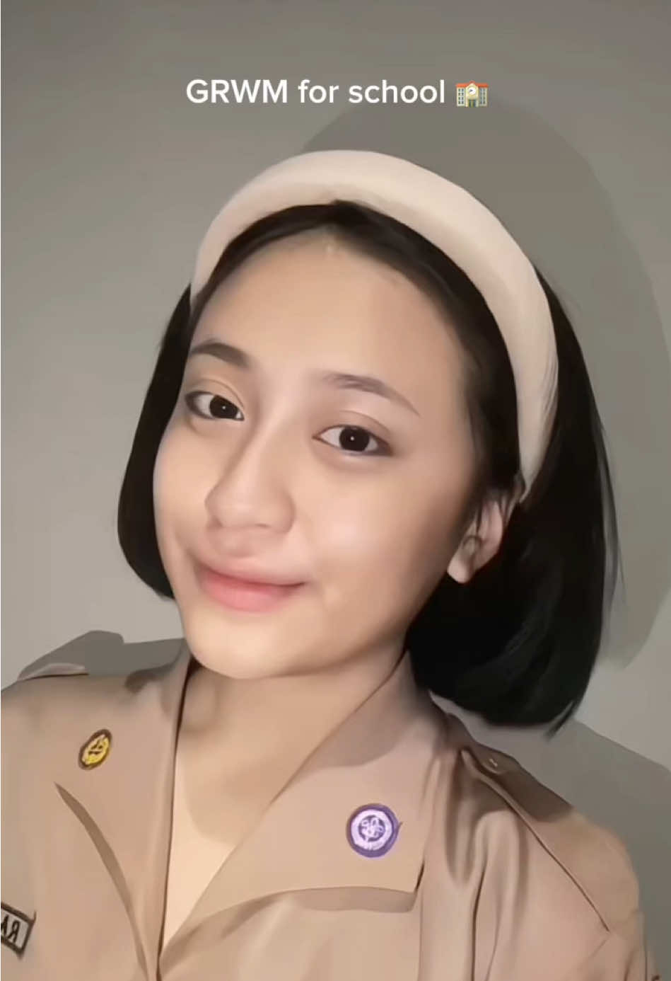 ke sekolah keliatan fresh karena cushion-nya ringan dan hasilnya natural bgtt! thanks to @True To Skin cushion💗 #grwm #truetoskin 