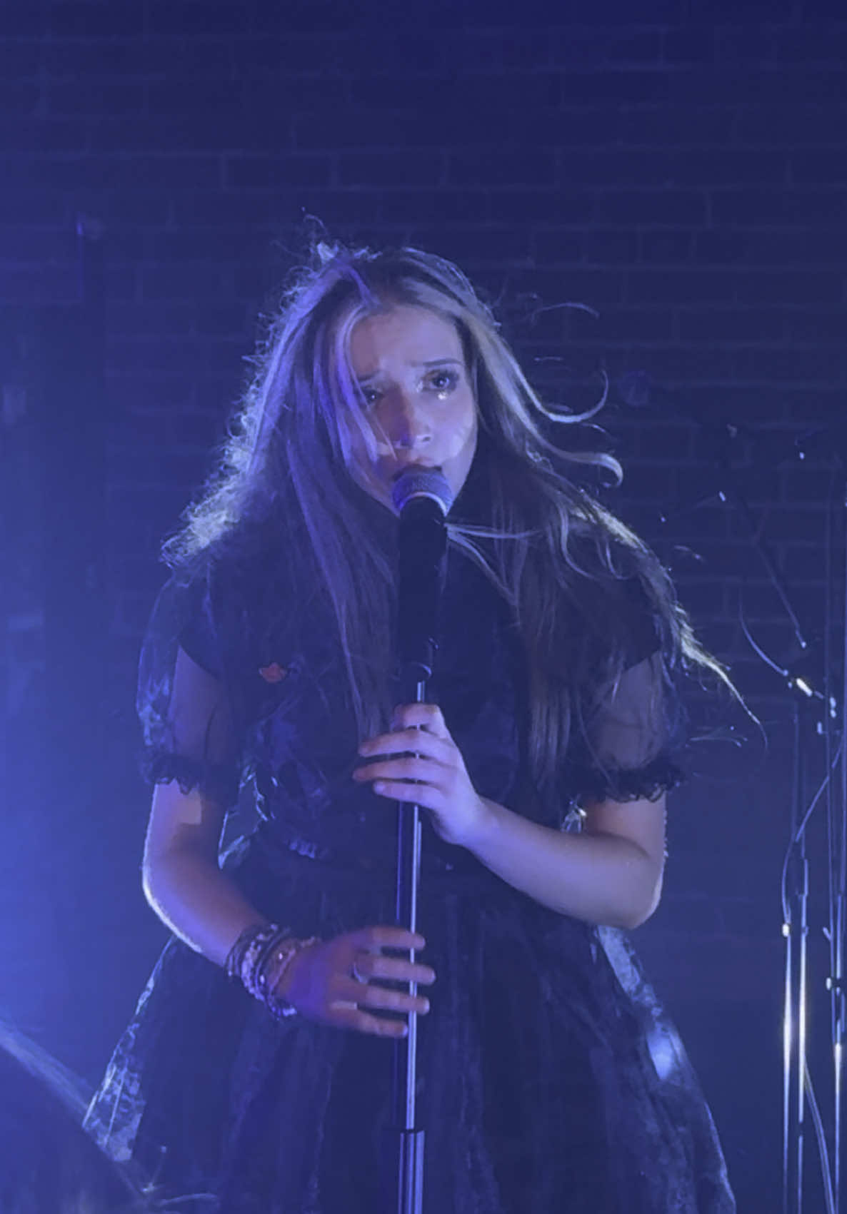 HOPE IT HURTS 🐦‍⬛ | @Isabel LaRosa #isabellarosa #darkpop #music #psychopomp #tour #hopeithurts #live #raven #fypシ゚viral 