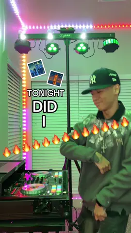 okay what😭 #dj #mashup #kidcudi #davidguetta #transition #party @NOTION @David Guetta @KidCudi @chauvetdj @AlphaTheta / Pioneer DJ USA 