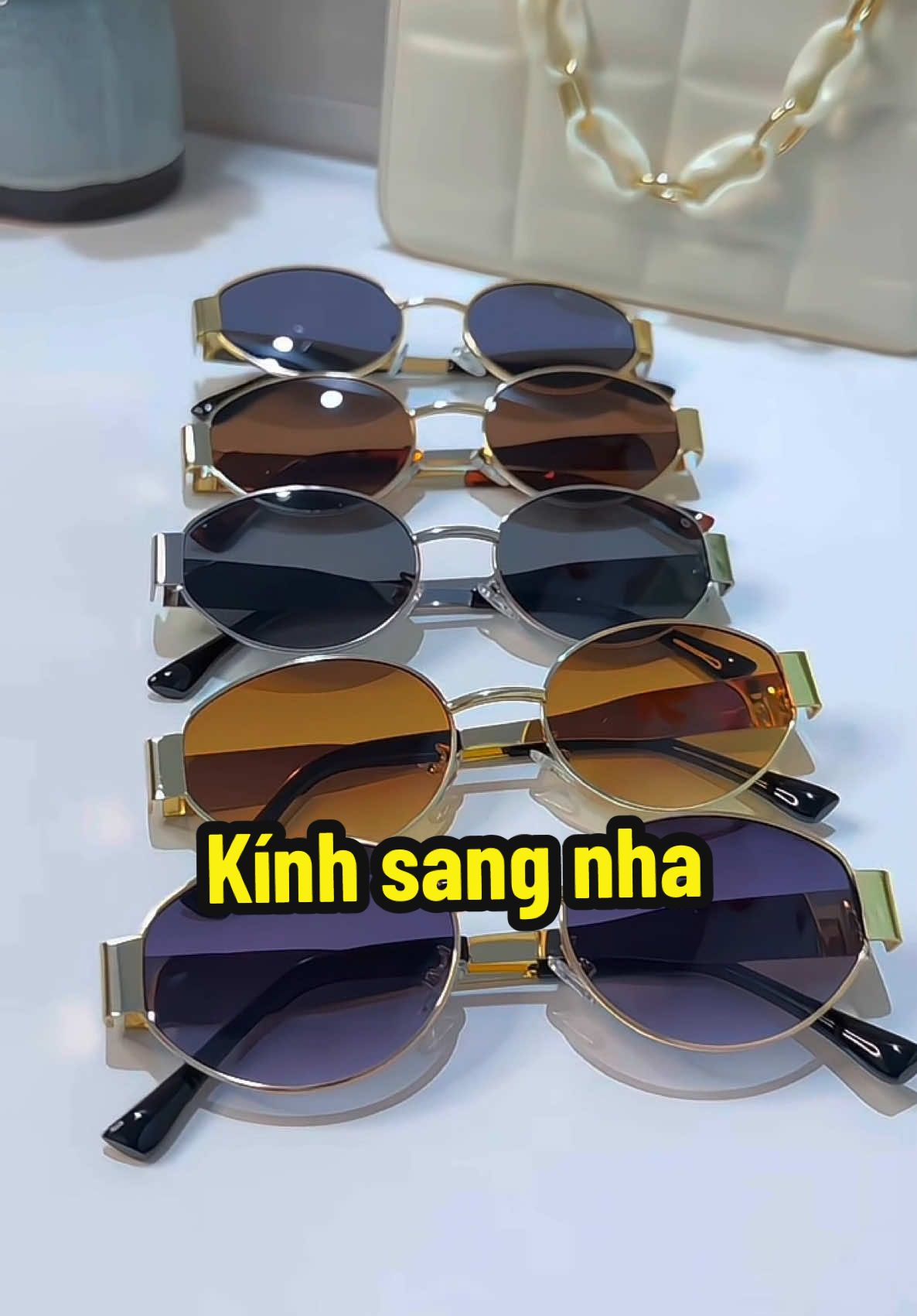 Ở ngoài sang hơn #review #kinhram #kinhramchongtiauv #kinhramnu #kieuanhriviu 