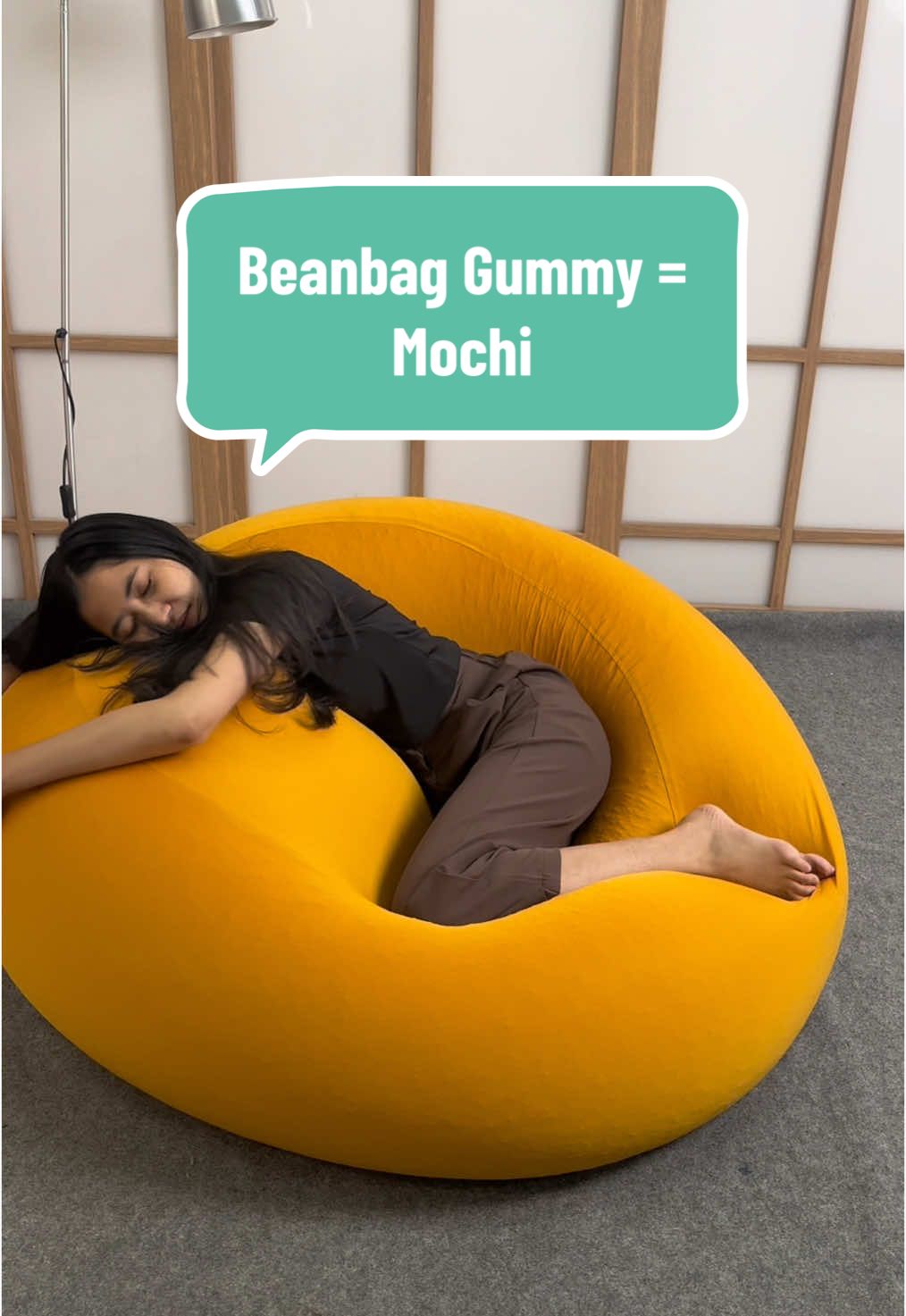 Rebahan di beanbag Gummy berasa pelukan sama mochi jumbo 😌 Rebahan ala apapun tetep bisa ngikutin badan !  #beanbag #cashaindonesia #rebahan #tiduran #ketiduran #beanbagcasha #beanbaggummy #gummy #mochi 
