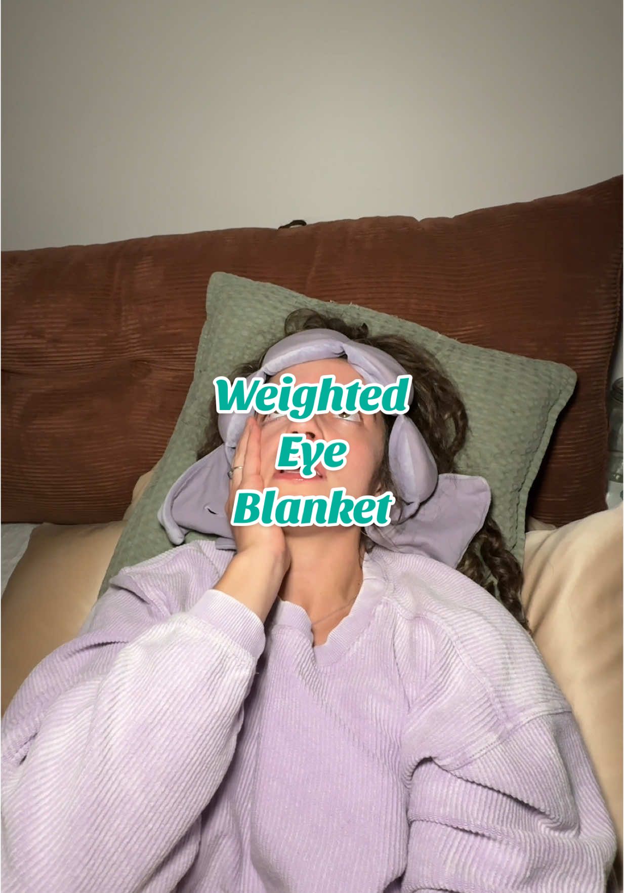 My emotional support weighted eye mask if you will 💤 #nodpod #troublesleeping #sleephacks #sleepmask #weightedeyemask #eyemask 