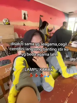 pindah haluan🤭💃🏻#fypシ゚ #4u #bantulike #moots? #bedaagama 
